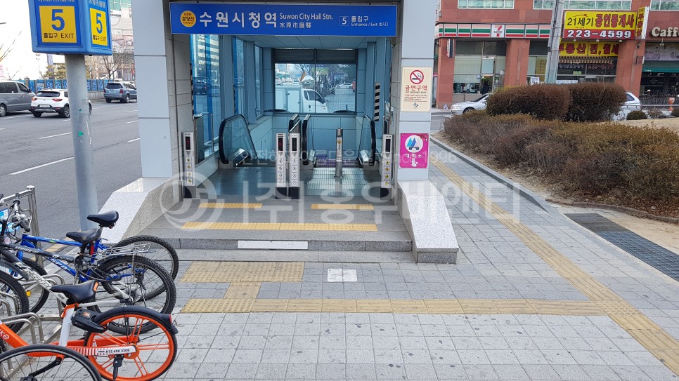 홍우비앤티_수원시청_방향지시_001.jpg