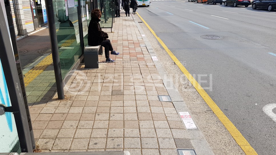 홍우비앤티_수원시청_금연구역_001.jpg