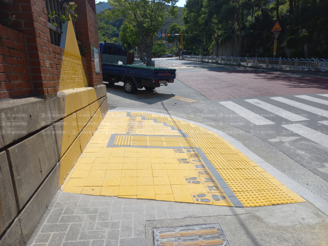 부산 사상구 모동초등학교 시공 후 2.jpg