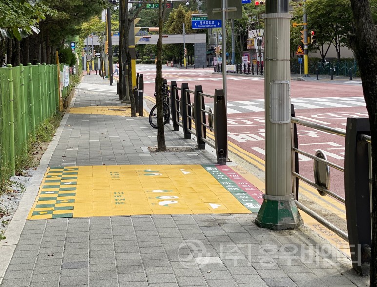 동백초등학교_어린이승하차구역_시공사례8.jpg
